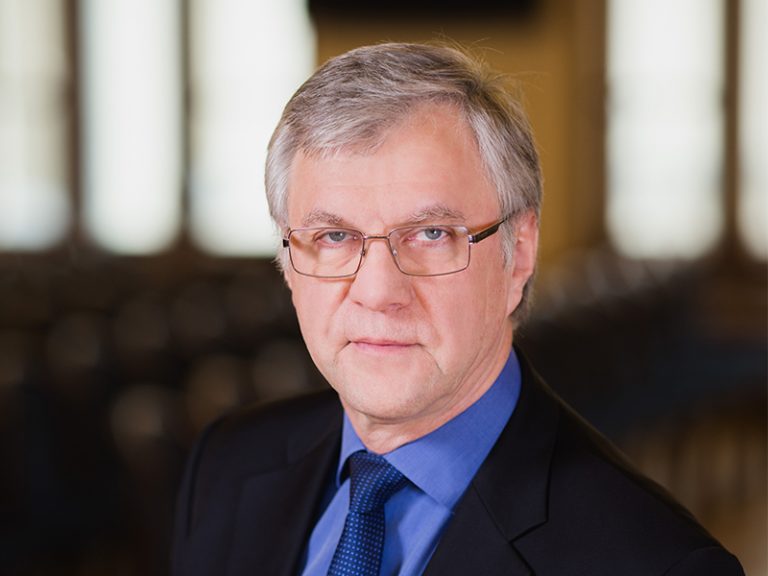 VU Ekonomikos ir verslo administravimo fakulteto Globalios rinkodaros programos vadovas profesorius dr. Sigitas Urbonavicius 768x576